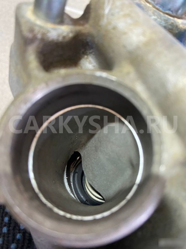 Корпус термостата Mitsubishi Mirage Dingo Mitsubishi Dingo 