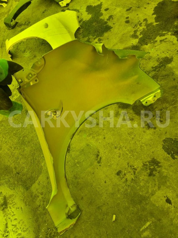 Крыло Suzuki Splash 