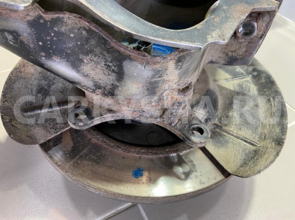 Ступица задняя правая Mazda 3 2007 г Mazda 2 оригинальный номер 3n612C299a