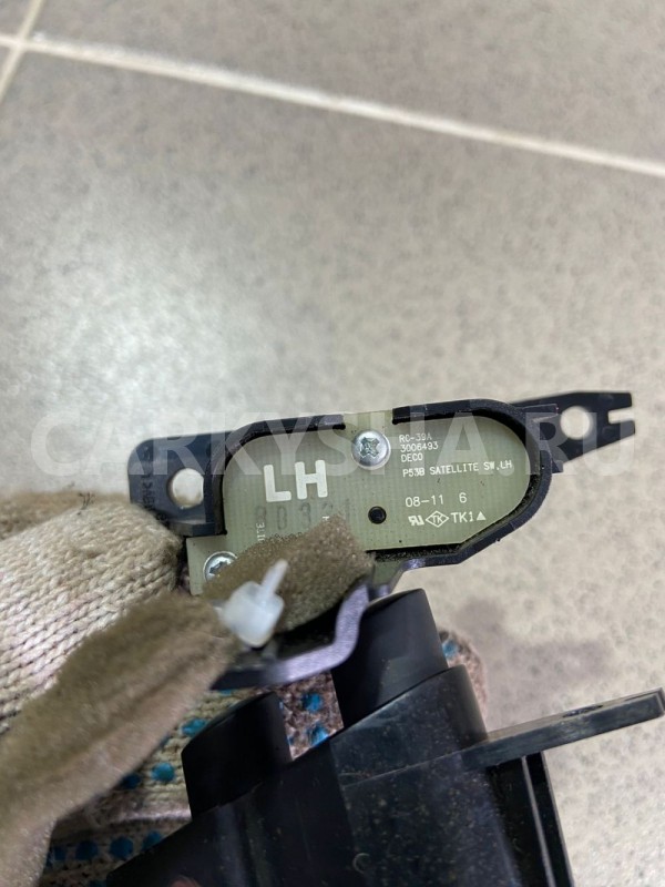 Кнопки панели приборов Infiniti EX35 VQ35 J50 Infiniti EX оригинальный номер 3006493