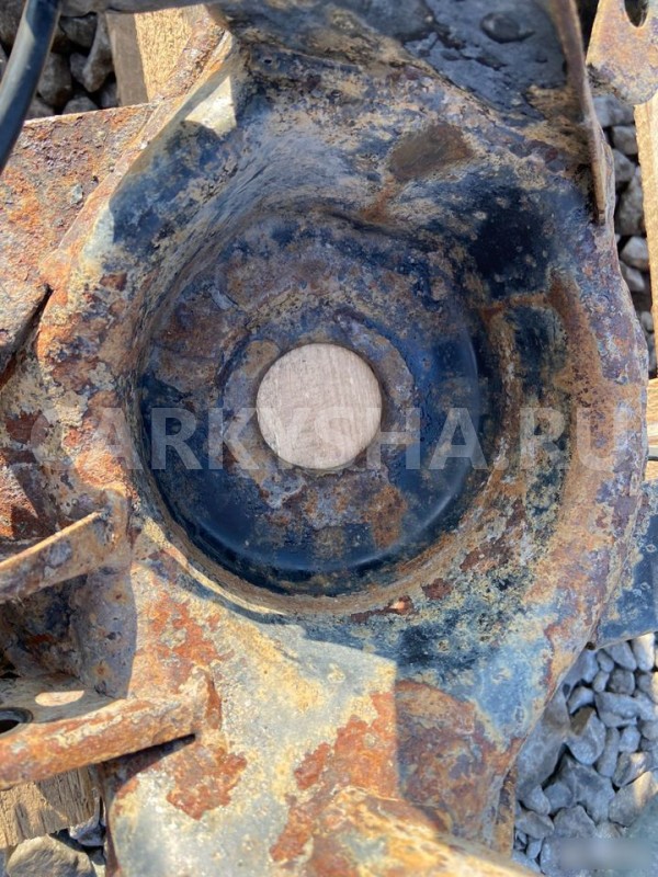 Балка задняя Nissan Cube 1999 г Nissan Cube 