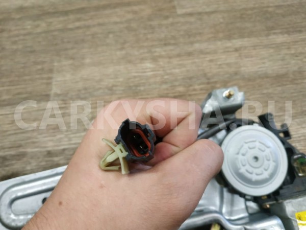 Стеклоподъемник электр. задний правый Kia Sorento оригинальный номер 834043E000