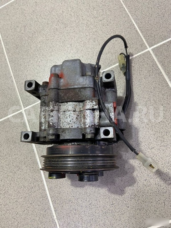 Компрессор кондиционера Mazda Familia NEO Mazda Familia оригинальный номер 7361172