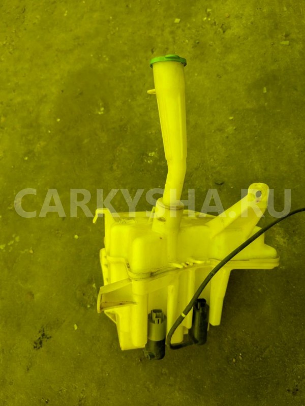 Бачок стеклоомывателя Toyota Avensis 