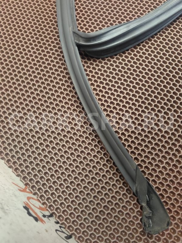 Направляющая резинка стекла BMW 3er оригинальный номер 51 33 7 414 531, 51 33 7 414 531, 51337414531, 7414531, 51 33 7 258 325, 51337258325, 7258325, 51 33 2 580 945, 51332580945, 2580945