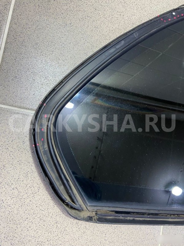 Стекло глухое заднее правое BMW X5 E53 BMW X5 