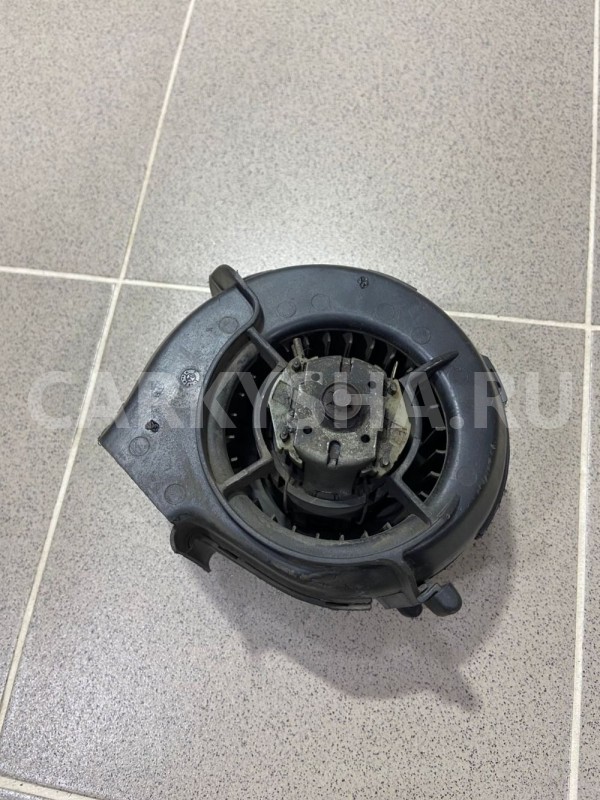 Моторчик печки Audi 80 B2 1985 г. Audi 80 