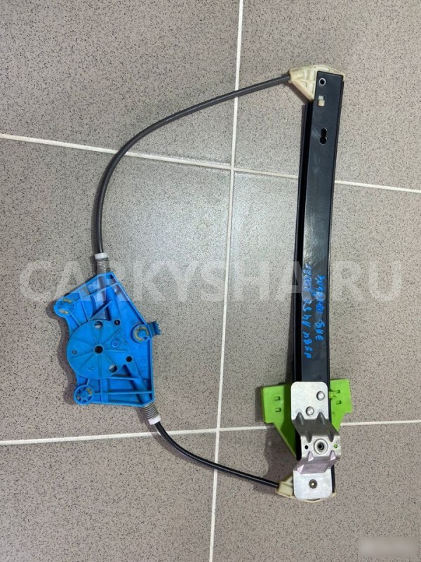 Стеклоподъемник задний правый Audi A4 2002 г Audi 200 