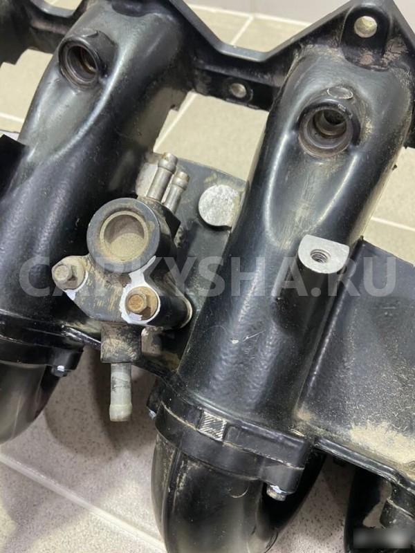 Коллектор впускной Jaguar-XJ 1993г Jaguar XJ оригинальный номер EAC7747PA