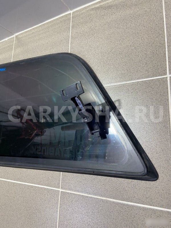 Форточка задняя правая Audi A3 1997 г Audi 200 оригинальный номер 4300049