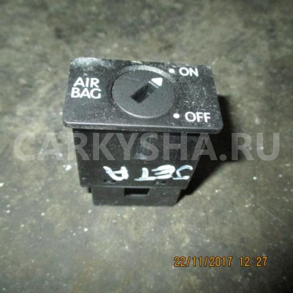 Кнопка Air Bag Volkswagen Jetta 05-10 б/у Volkswagen Jetta оригинальный номер 1K0919237D
