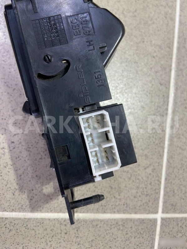 Кнопка стеклоподъемника задняя левая Jaguar-XJ 93 Jaguar XJ оригинальный номер DBC6177