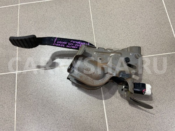 Педаль тормоза LADA Largus 2020 ВАЗ (Lada) Largus оригинальный номер 465013221R