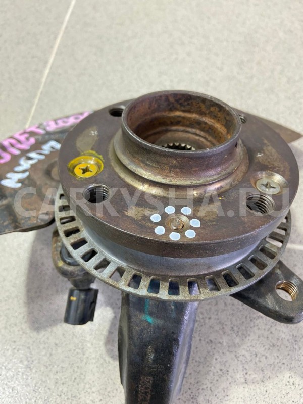 Кулак передний левый Chery Amulet 2006 г Chery Amulet (A15) 