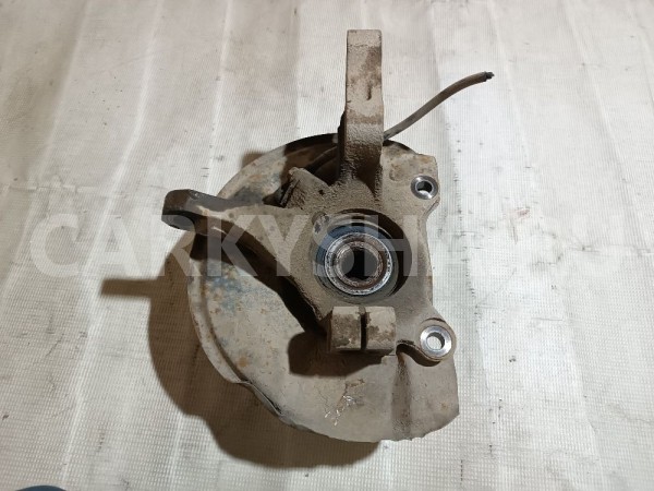 Кулак поворотный передний левый Mitsubishi Dingo оригинальный номер MR403405