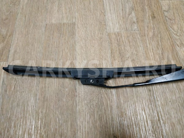Поводок стеклоочистителя заднего Land Rover Freelander оригинальный номер LR003297