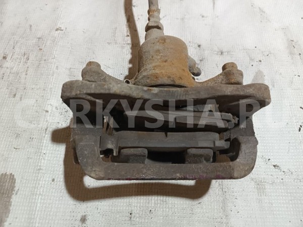 Суппорт тормозной задний правый Mitsubishi Diamante оригинальный номер MB950352