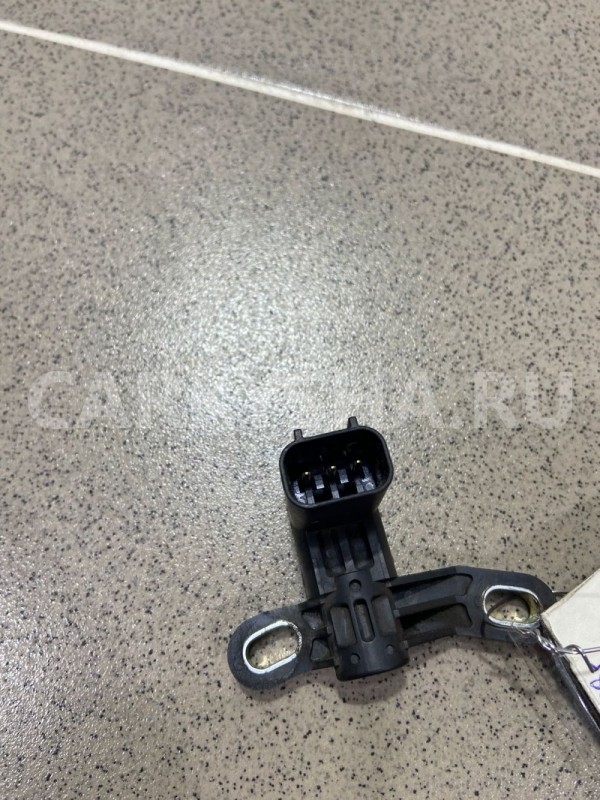 Датчик коленвала MAZDA PREMACY 2008 Mazda 2 оригинальный номер L3K918221