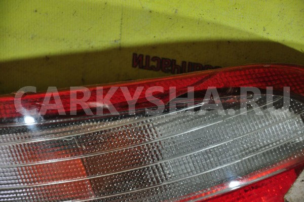 Фонарь задний правый Toyota Carina оригинальный номер NONAME