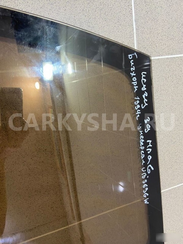 Стекло глухое заднее правое Isuzu Bighorn 1994 Isuzu Bighorn 