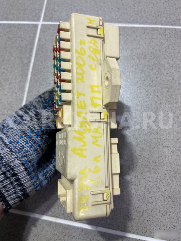 Блок предохранителей Chery Amulet 2006 год Chery Amulet (A15) оригинальный номер A113723010BA