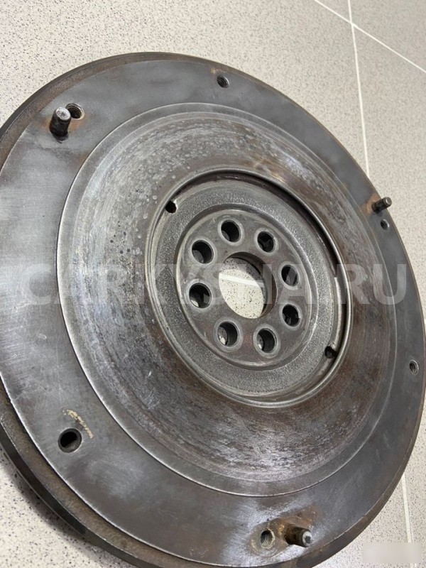 Маховик Toyota Carina II 1992 г Toyota Carina 