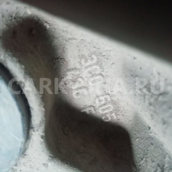 Кулак Volkswagen Passat B6 (2005—2010) Volkswagen Passat оригинальный номер 3c0505436