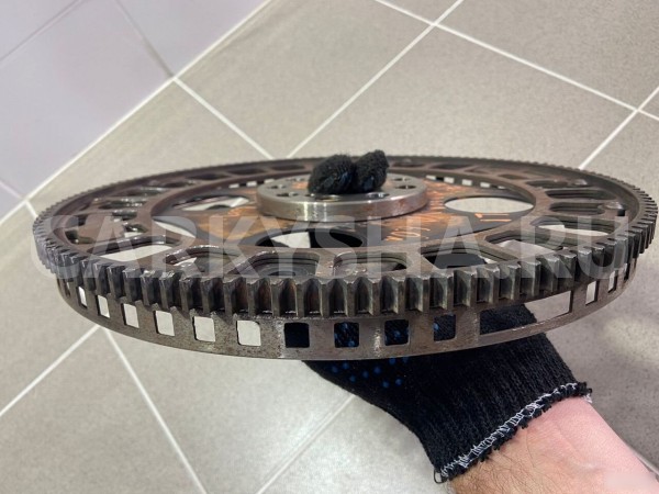 Маховик BMW 760LI 2004 г BMW 7er оригинальный номер 11227501478