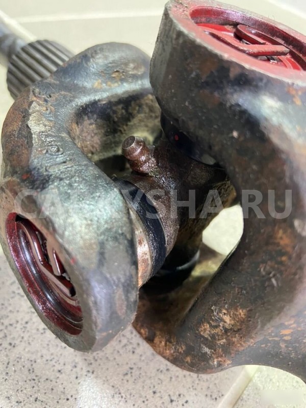 Привод задний правый Jaguar-XJ 1993г Jaguar XJ 