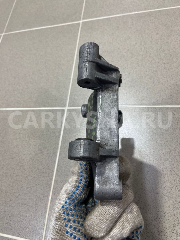 Кронштейн компрессора кондиционера Ауди 2.5 TDI Audi 200 оригинальный номер 059260885E