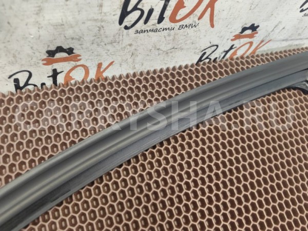 Направляющая резинка стекла BMW 3er оригинальный номер 51 35 7 414 534, 51 35 7 414 534, 51357414534, 7414534, 51 35 7 258 328, 51357258328, 7258328, 51 35 2 580 948, 51352580948, 2580948