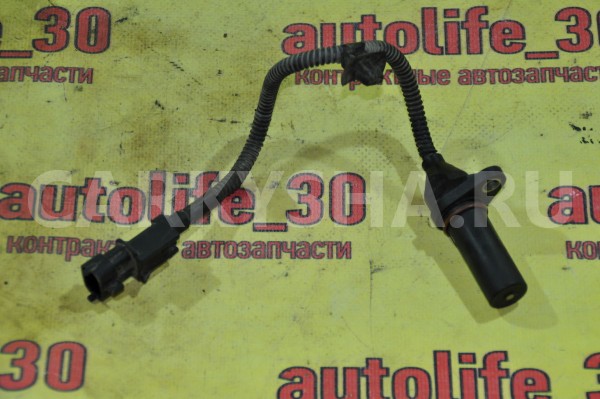 Датчик положения коленвала Kia Cerato оригинальный номер 391802B000