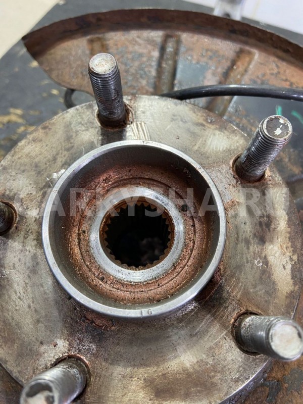 Кулак передний левый Infiniti EX35 VQ35 J50 Infiniti EX 