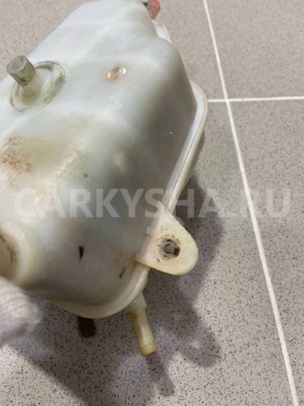 Бачок расширительный Chery M11 2010 г Chery M11 (A3) оригинальный номер M111311110