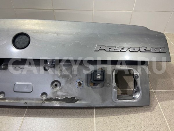 Крышка багажника VW Passat B3 1990 Volkswagen Passat 