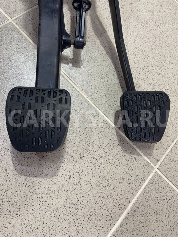 Педальный узел Mercedes-Benz w210 Mercedes-Benz E-klasse оригинальный номер 2102900219