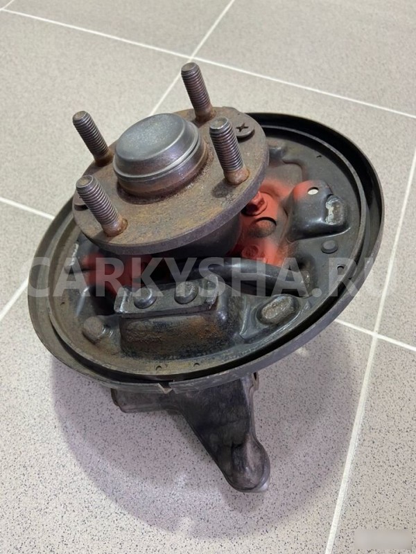 Кулак задний правый Mazda 323 2001 г Mazda 2 