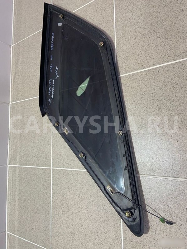 Стекло глухое заднее правое Kia Sorento 2002 Kia Sorento 