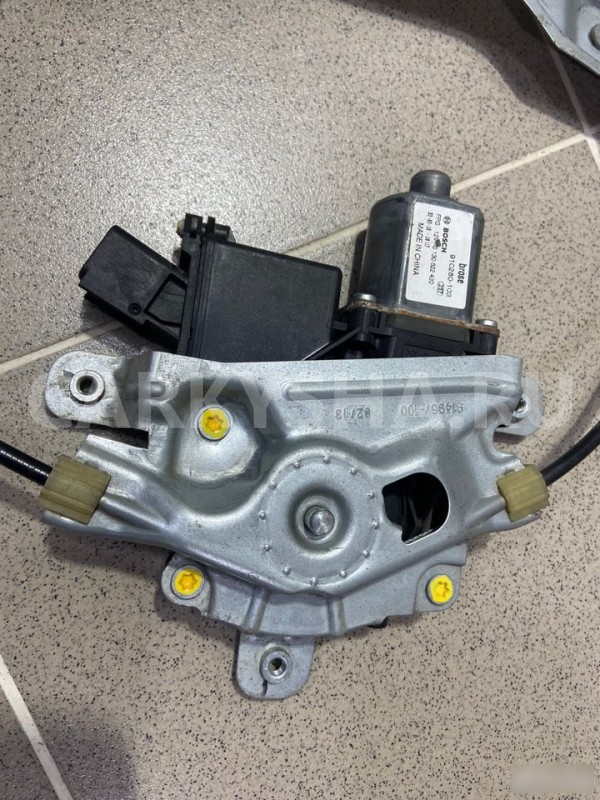 Стеклоподъемник задний правый Geely Emgrand 2013 г Geely Emgrand EC7 оригинальный номер 0130822420