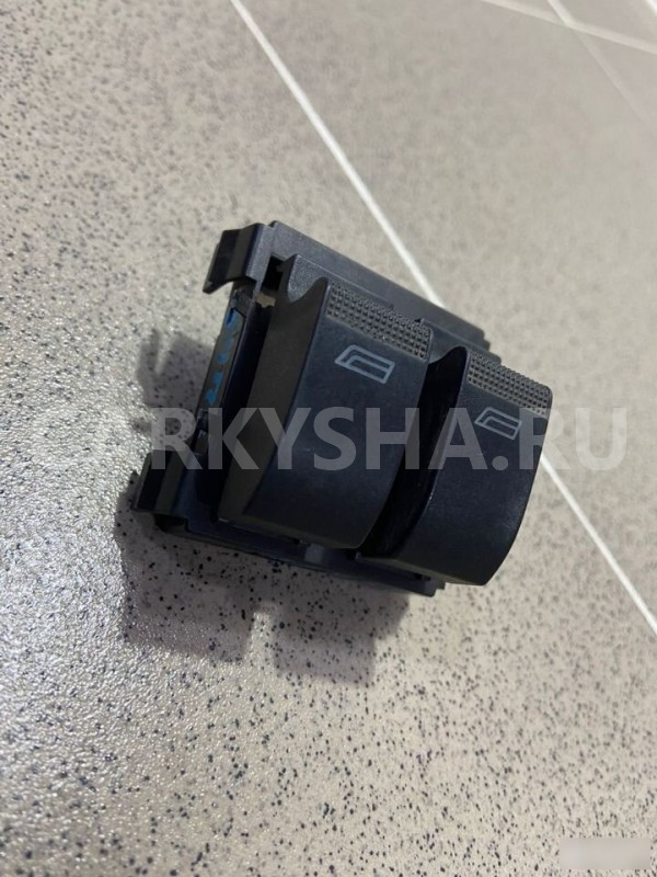 Блок управления стеклоподъемниками Audi A3 1997 г Audi 200 оригинальный номер 8L0959851
