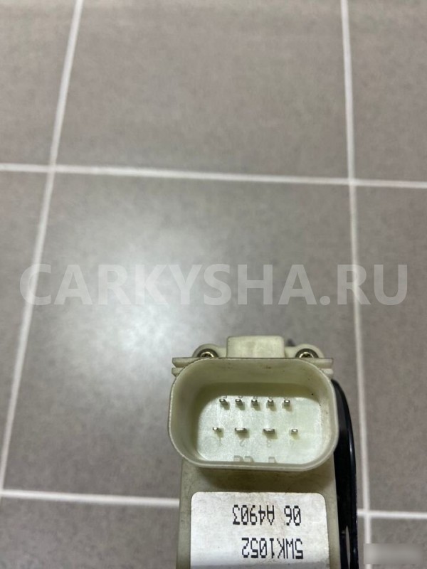 Стеклоподъемник задний левый BMW 760LI 2004 г BMW 7er оригинальный номер 7024813E