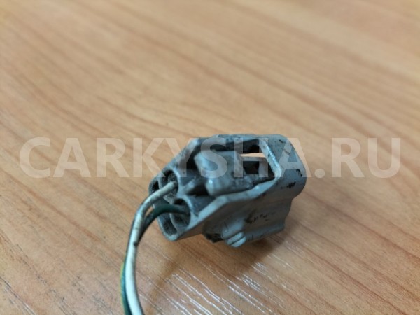 Разъем на повторитель поворота в крыле Toyota Toyota Carina оригинальный номер 9006981005