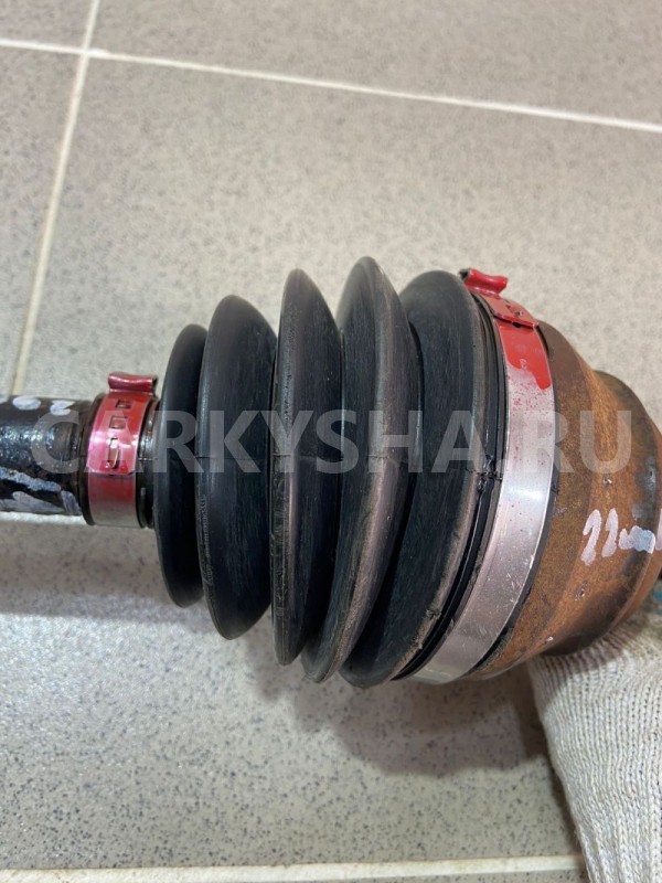 Привод передний левый Chery Amulet 2006 год Chery Amulet (A15) оригинальный номер A112203050AC