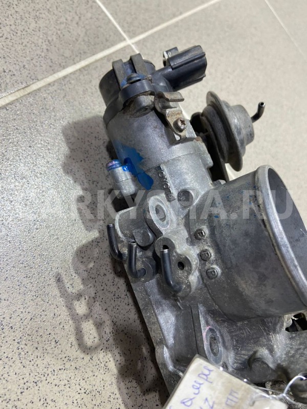 Дроссельная заслонка TOYOTA CAMRY 1992 г Toyota Camry 