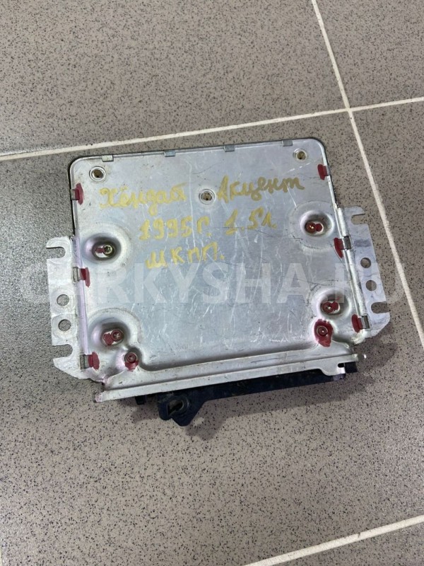 блок управления двс(эбу) Hyundai Accent I 1995г. Hyundai Accent оригинальный номер 3911022330