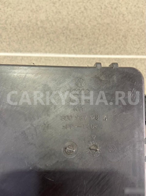 Блок предохранителей Volkswagen Phaeton Volkswagen Phaeton оригинальный номер 3D0937128A