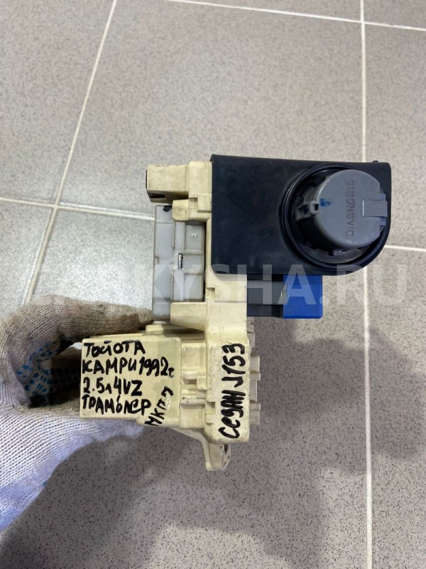 Блок предохранителей TOYOTA CAMRY 1992 г. Toyota Camry оригинальный номер 8264120110