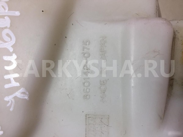 Бачок омывателя Daihatsu YRV 2002 г Daihatsu YRV оригинальный номер 860142075