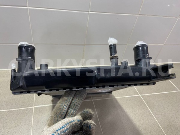 Радиатор основной Audi 80 B2 1985 г. Audi 80 оригинальный номер PRS3314