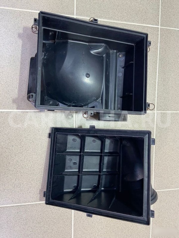 Корпус воздушного фильтра Mercedes W163 ML Mercedes-Benz M-klasse оригинальный номер A1635050160